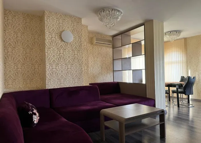 Central Plaza Hotel
