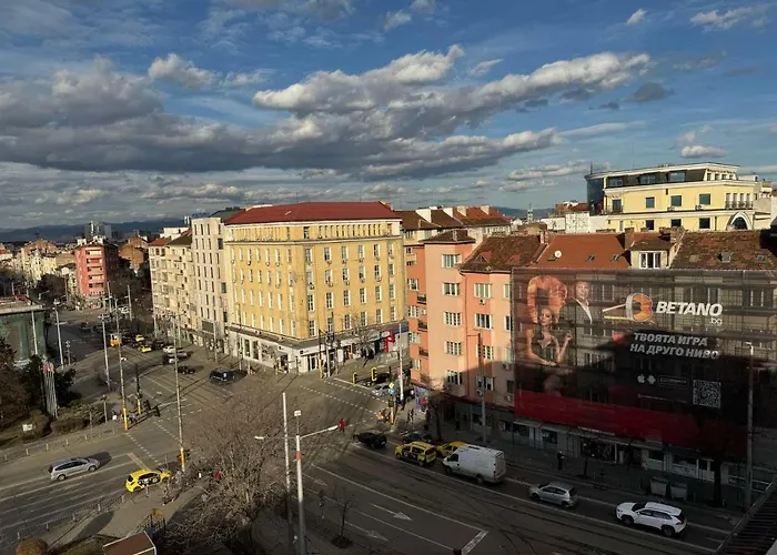 Central Plaza Hotel